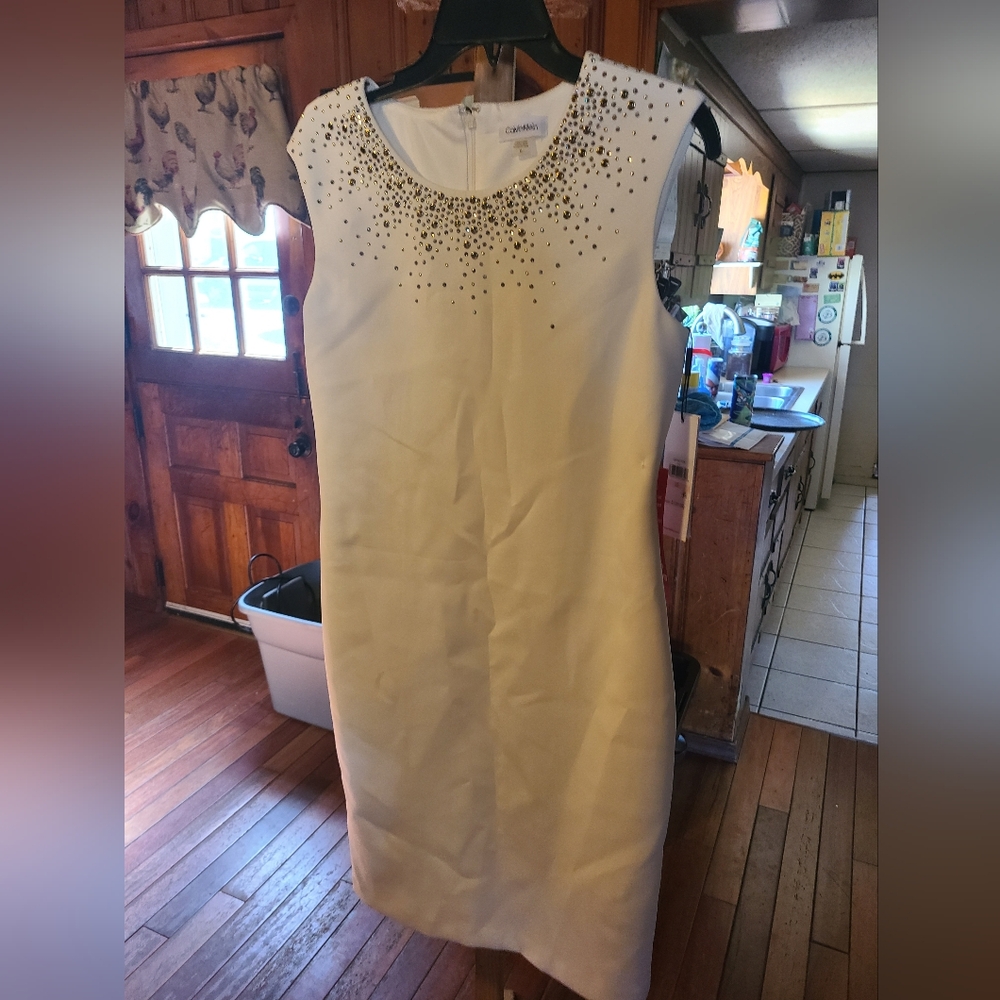 Elegant White Dress with Gold Accents 41-13